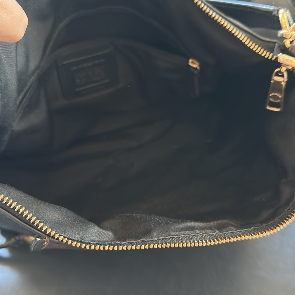 Coach Signature Bag - Picture 5 of 14